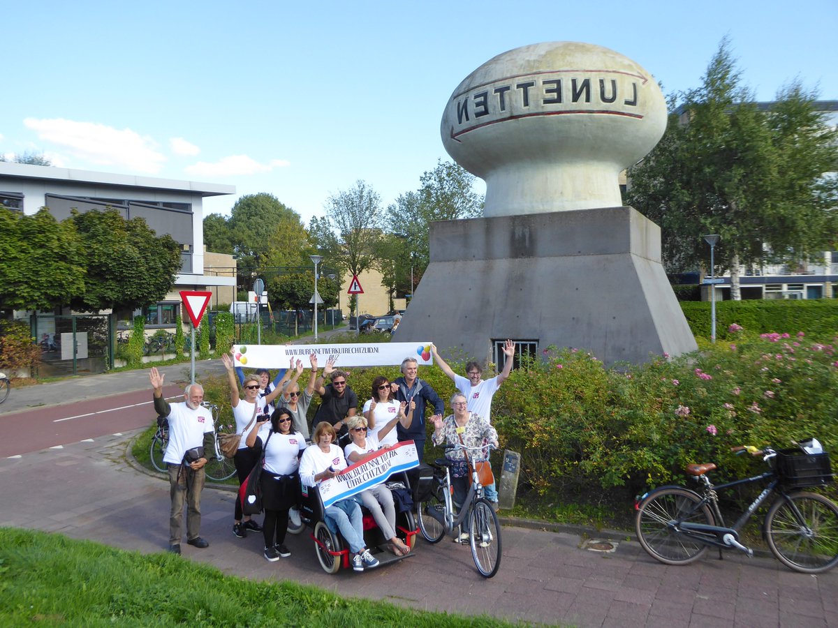Vandaag is Burennetwerk Utrecht aanwezig op de #wijkdaglunetten! Kom ook even langs voor een praatje met actieve #bewoners!