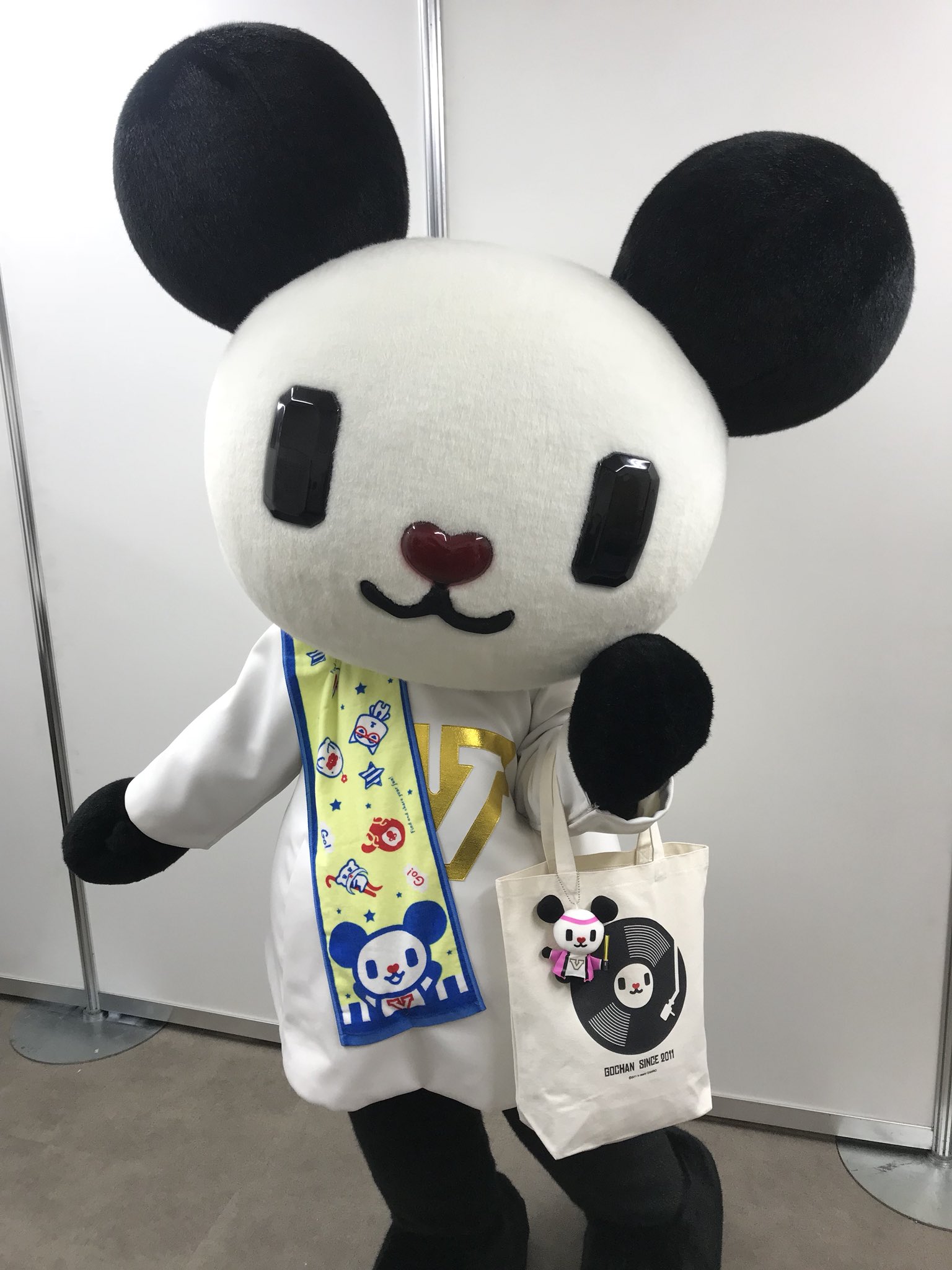 ゴーちゃん サマステ全力応援 ドリフェスゴーちゃんグッズ 会場で発売中ブイ そのグッズがテレアサショップでも販売スタートしたらしいブイ そしてそしてネットでも受注開始しているブイ 数に限りがあるらしいので 売り切れてしまったらごめんブイ