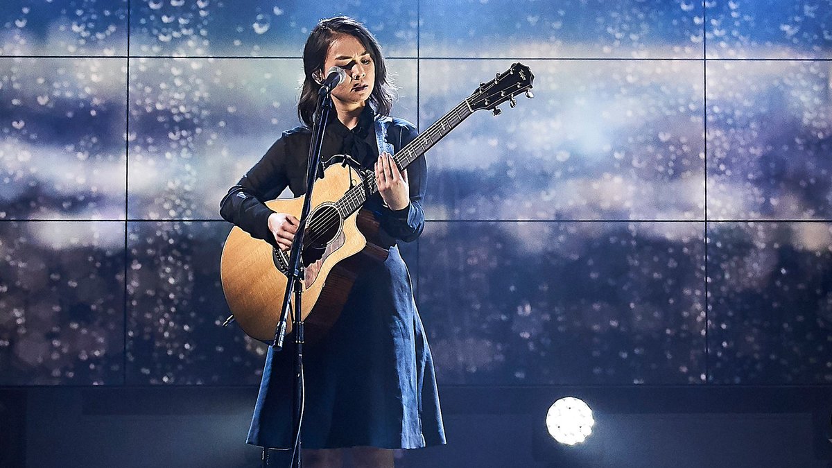 mitski's archive on Twitter "mitski singing geyser on the daily show (2018)"