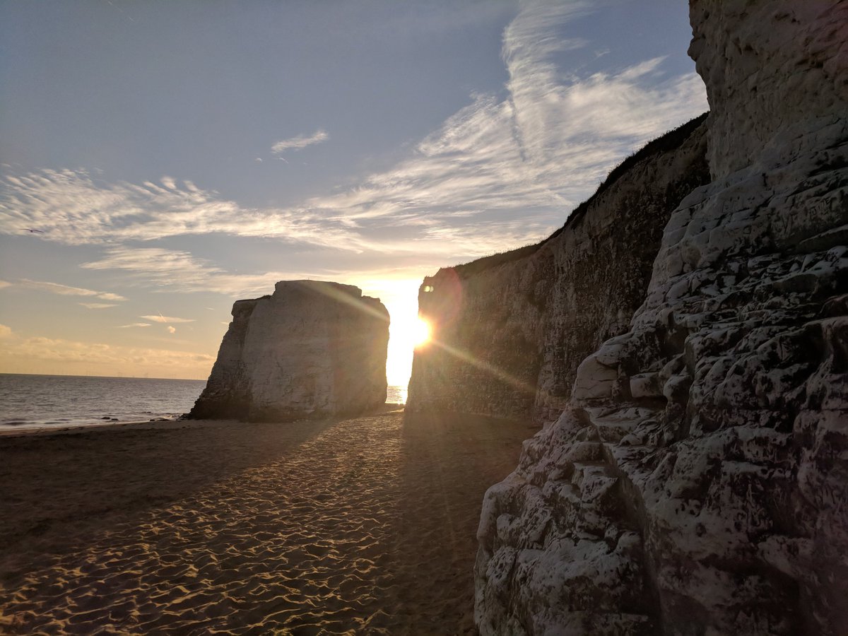 Adam Thomas Wright tweet media