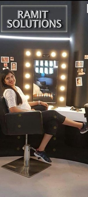 iamgautam_'s tweet image. Let’s all report to Hyderabad cyber crime IT department about deepthi votes rigging
#BiggBossTelugu2 
@StarMaa 
@RajivAluri
Ex-employe of @RamitSolutions 
Working as paid voters for #DeepthiNallamothu
#BiggBossTelugu2 
@StarMaa 
@RajivAluri 
@NameisNani
Retweet guys...