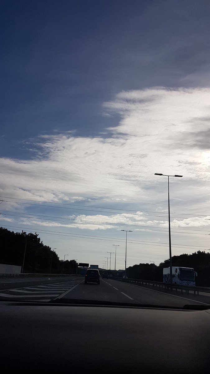 71annapanna's tweet photo. Royal Bourgha Of Kingston here we come..#universityrun #movingout #Freedom https://t.co/To68EWV3Fm