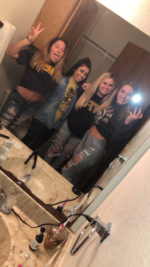 madysonwright_'s tweet photo. Happy 21st birthday to the wildest girl i know !!! ILY @briana_tutor hope you have a great night 🤪🤩❤️ #getcrazygetwild #212121 https://t.co/ajxIE2ur6E