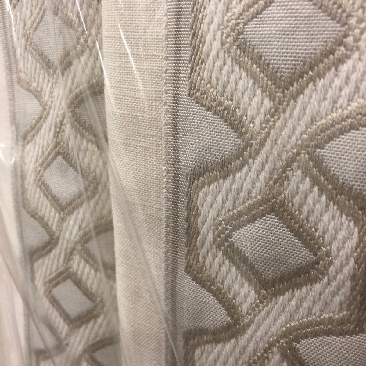 Oh, the fabrics of Fall are washing over the workroom tables. Each of these has a quiet elegance, don't you think? Going to stately installations shortly.
#CustomDraperies #DraperyFabrics #CustomShades  #DallasWorkroom #WindowTreatments #LuxeDecor #DallasDesigners #InteriorDesign