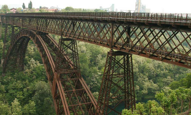 #LNews #Ponte #Paderno, <a href="/cmterzi/">Claudia Terzi</a>: cabina regia per limitare i #disagi, #incolumità cittadini priorità rispetto a altre considerazioni. Già stanziatit 1,6 #milioni per #manutenzione. Abbonamenti della #Bergamo-#Carnate-#Milano validi anche per direttrice alternativa <a href="/FontanaPres/">Attilio Fontana</a>