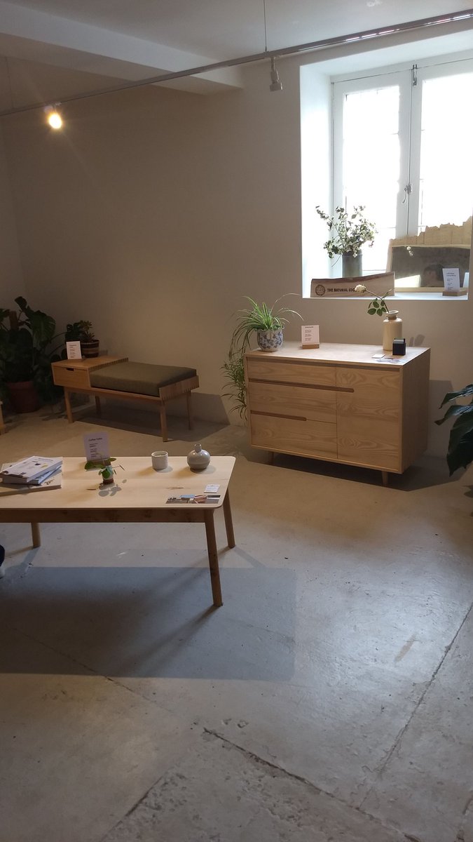 EdiFurnColl's tweet photo. Pop up furniture sale down at @CustomLaneLeith come on down!
#leith #edinburgh #local #supportyourlocal https://t.co/rRasmYD4Ua