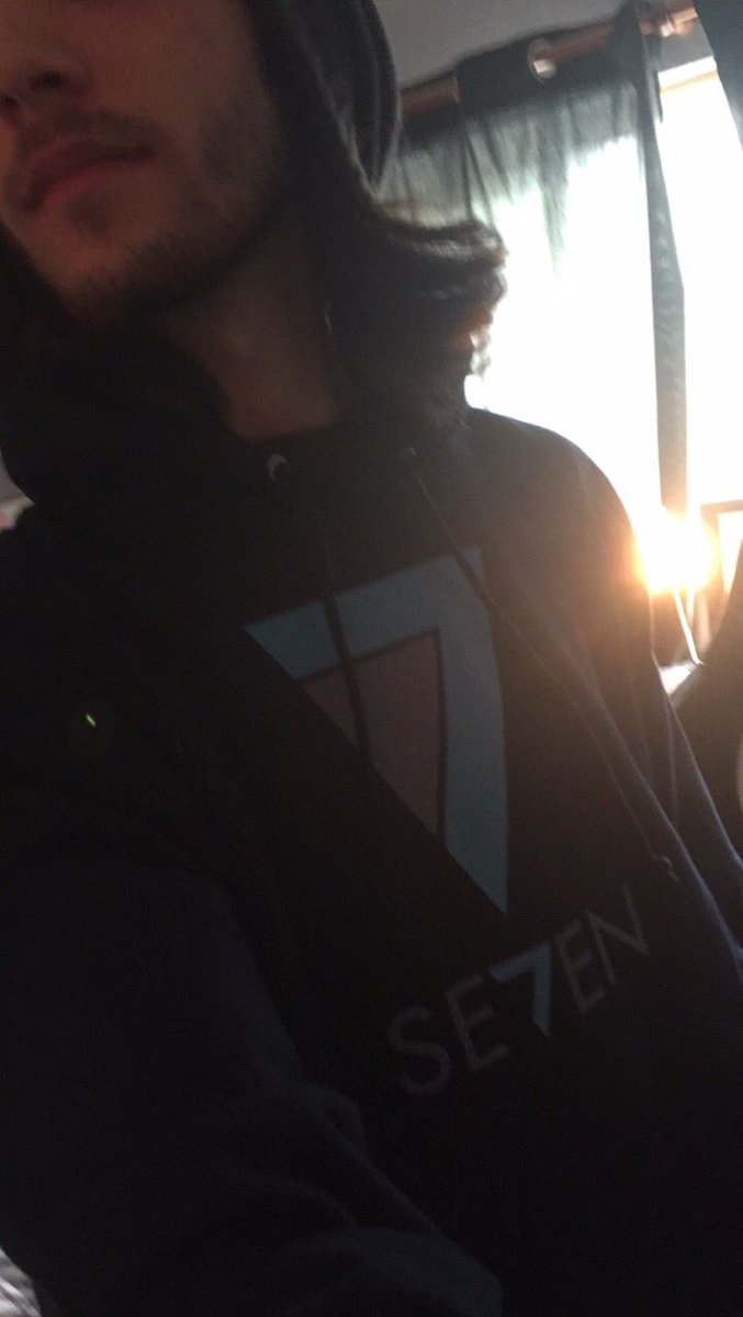 Best drunk purchase yet 👍🏼 <a href="/Se7enTF2/">Se7en</a>