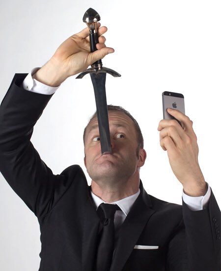 Greenhills_Cfe's tweet image. The amazing Magician/Comedian  @jackwisemagic will be on campus this Wednesday as part of #Fresher2018 
This event is not to be missed 🤯😁@ddletb