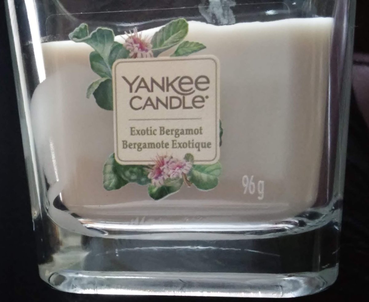 irisMtilley51's tweet photo. 2 lovely smelling Yankee candles I won from @MJLBlogger #candleaddicts #candlelovers #waxmelts #candles. #scentedcandles #fragrancecandles #flame #glow #ambience #soyawax #soyacandles #soyamelts #fragrance #iloveyankeecandle #yankeecandleaddict #exoticbergamot #BergamoteExotique https://t.co/Li9qOwJll1