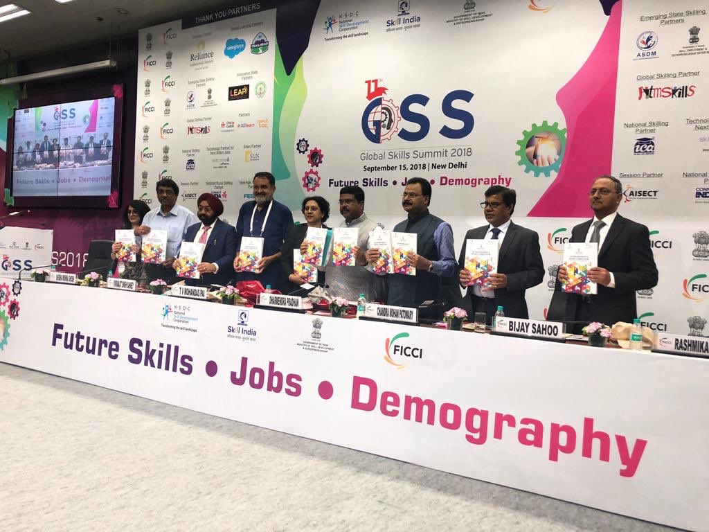 lokeshedu's tweet photo. Launch of IT-ITES Sector Skill Council Qualification Packs on #Futureskills by .@dpradhanbjp including 11 on #cybersecurity &amp; 19 on #AI &amp;  #Bigdata during .@ficciskill #GSS2018 .@sscnasscom https://t.co/se5NTcoXPX