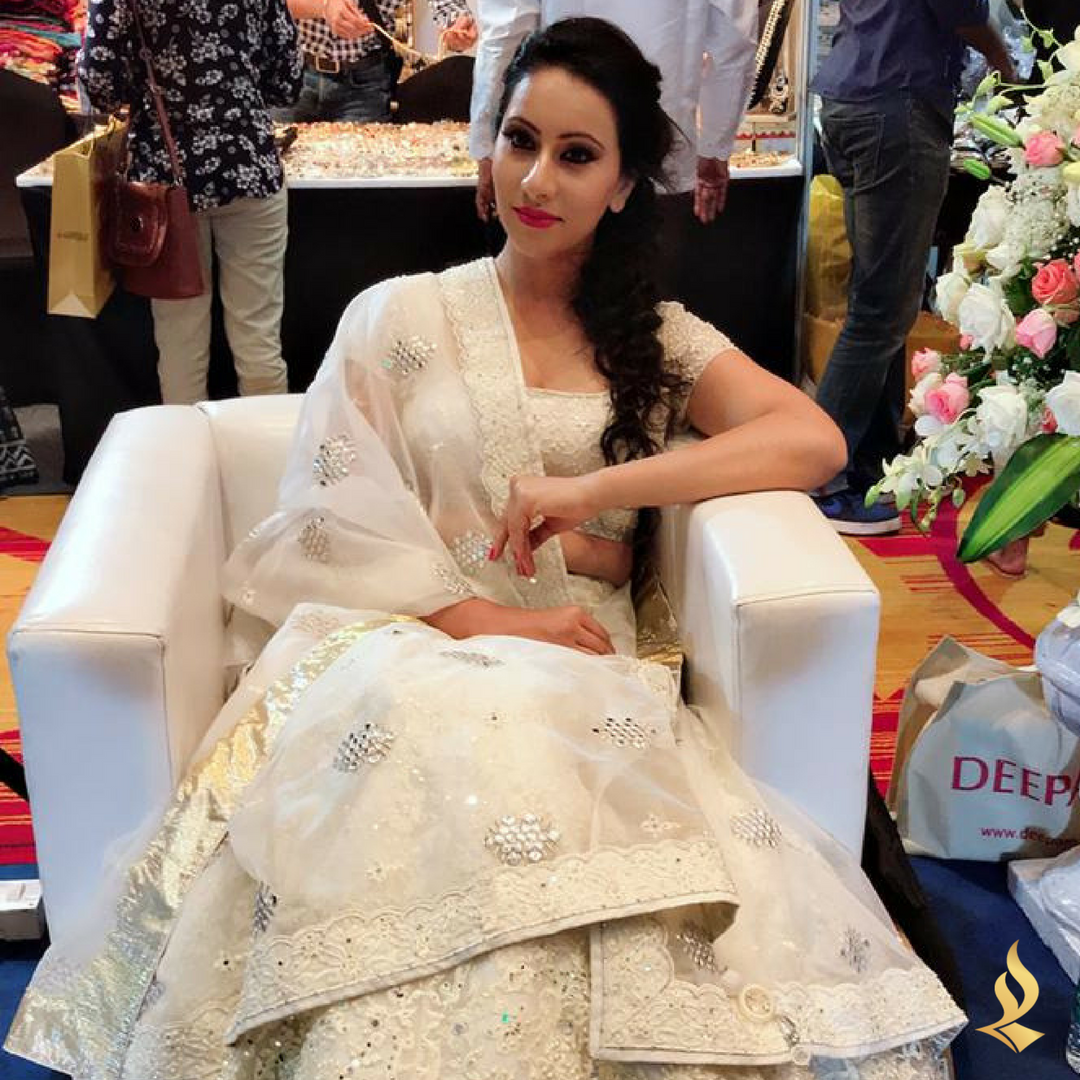 DeepamOfficial's tweet photo. Here's a glance of the happenings at the Times Asia Wedding Fair on Friday, 14th September 2018. IT was an honour to host our beautiful brand ambassador, Dr. Shruthi Gowda (Mrs. Karnataka 2017 &amp; Mrs. India 2017) at the fair.
#DeepamSilks #CelebrateInSilk https://t.co/hR0k0BIh0r