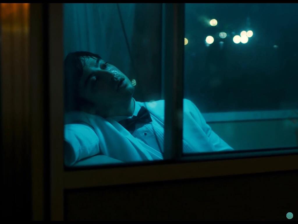 NoelAngeloooou's tweet image. Everyone right now: Chilling in their house, bathing in the rain

Me:

#sadnibbahours