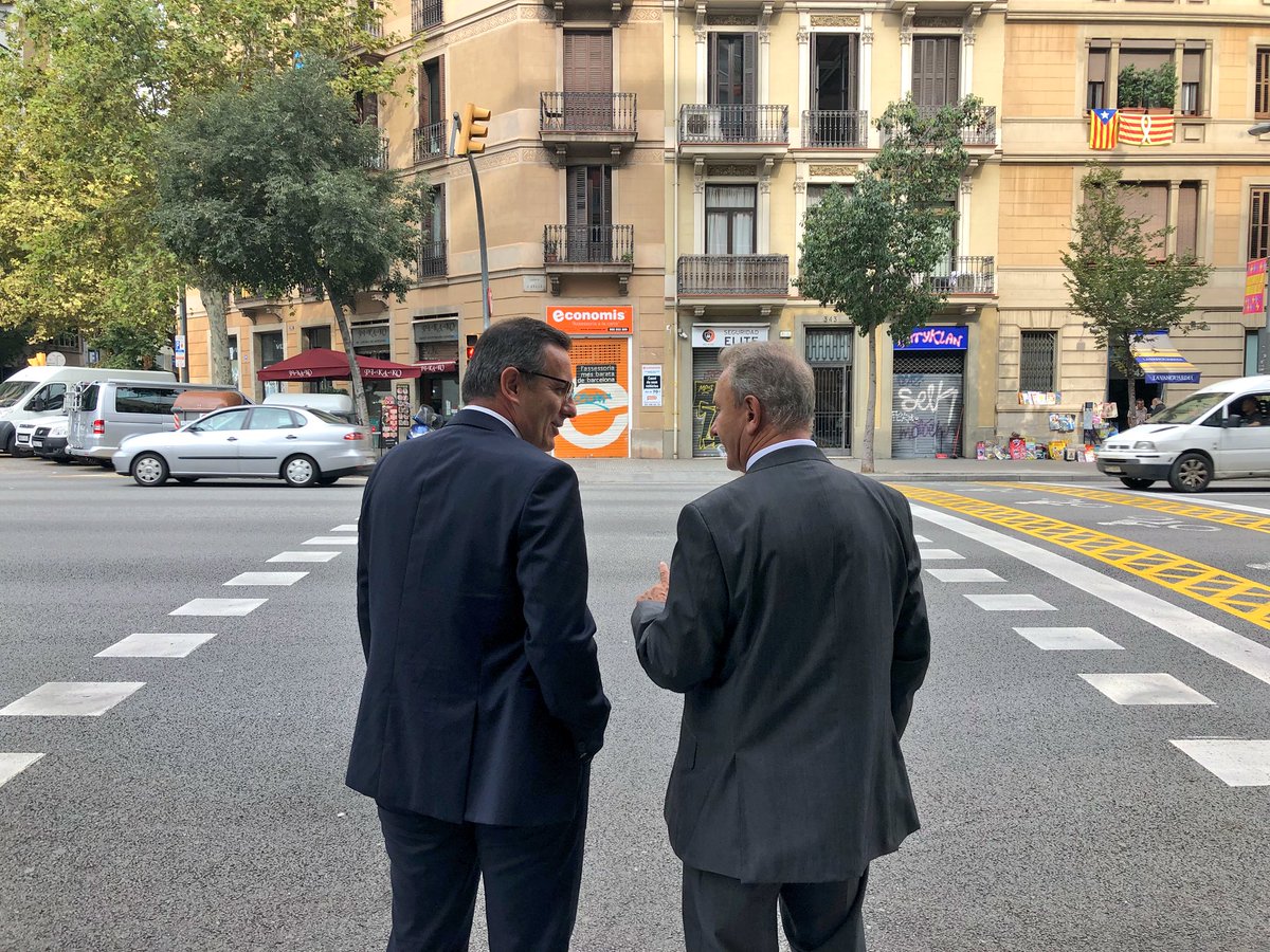 Jornada de trabajo en Barcelona. He conversado con el caravaqueño Alfonso Navarro, que es el nuevo comisario de <a href="/policia/">Policía Nacional</a> en Barcelona. Su vocación de servicio público y su intachable carrera lo avalan. Sin duda, desarrollará una  encomiable labor en esta etapa.