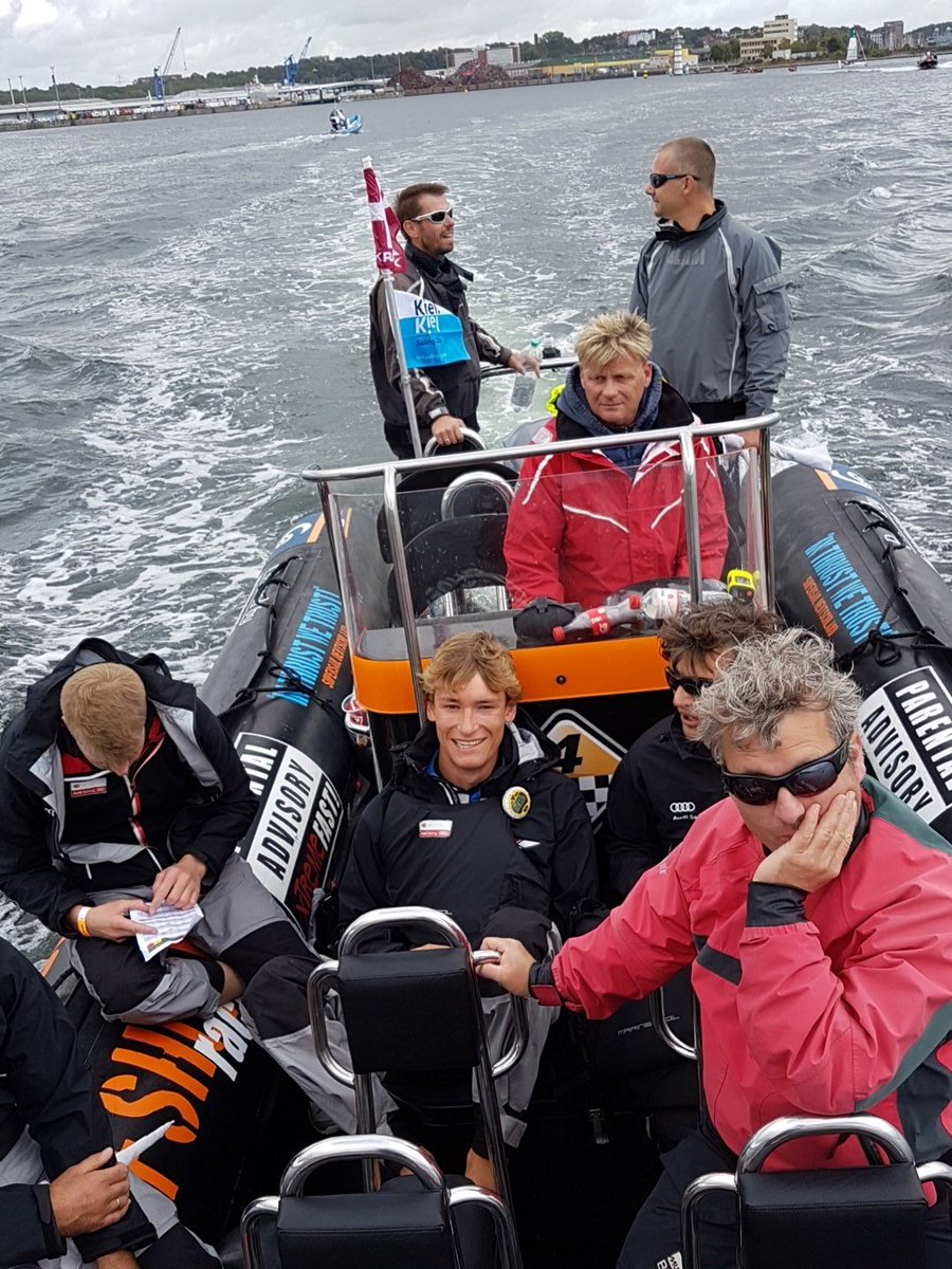 TeamSV03Berlin's tweet photo. 5. #Segelbundesliga Wochenende #DSBL in #Kiel : 8. rennen als 3. an der 1, dann um die bessere leegate-tonne gegangen, als 1. an der 1 und bis ins ziel gehalten https://t.co/WnXDeUQjfE