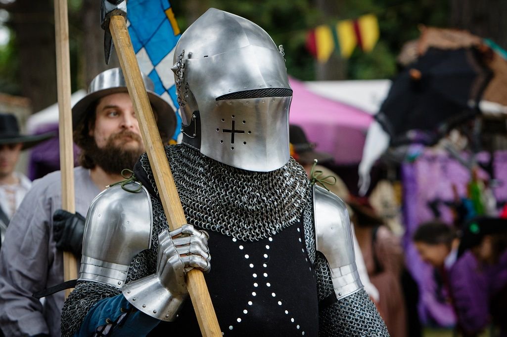 OregonRenFaire's tweet photo. Off to battle!!! #ORF #RenFaire #365DaysofFaire https://t.co/lYtJLKGVxw