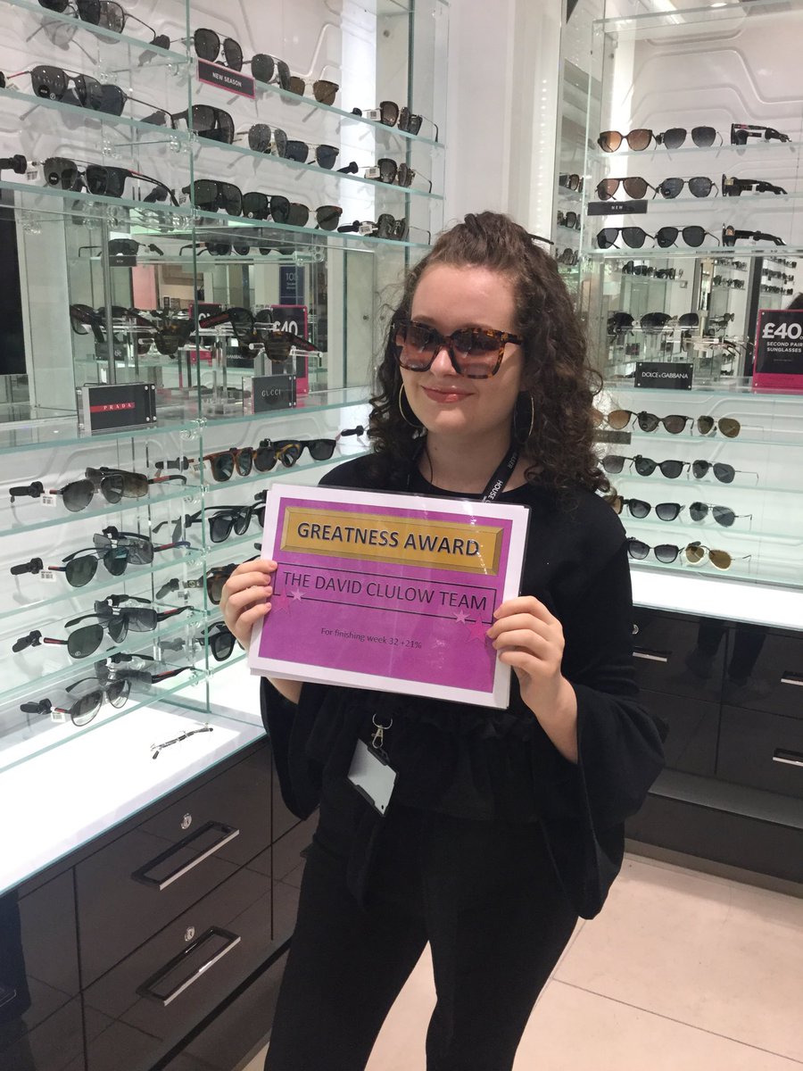 Thank you House of Fraser Bluewater for the Greatness Award. ⁦<a href="/houseoffraser/">FRASERS</a>⁩ ⁦<a href="/RichardPeckUK/">Richard Peck</a>⁩ ⁦@Marisa__Mendes⁩ ⁦<a href="/clairedance5/">Claire Dance</a>⁩