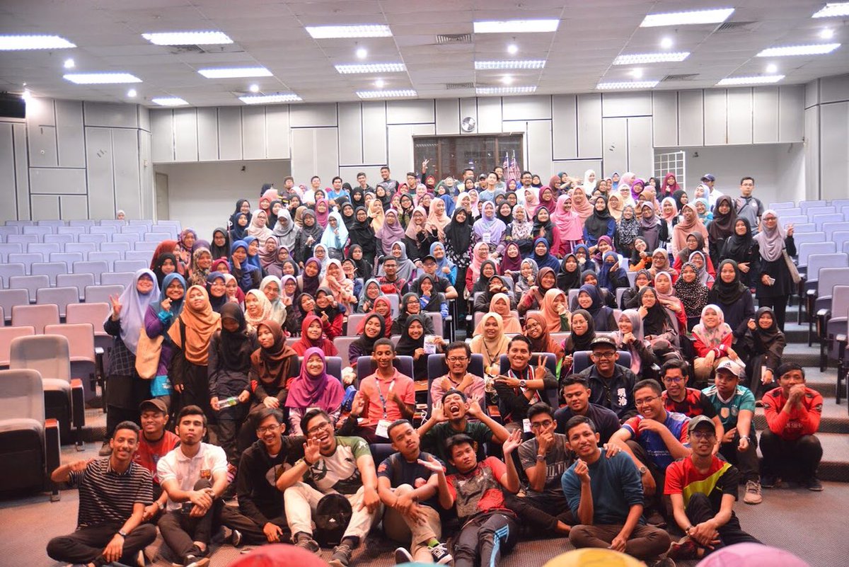 icongrats19's tweet photo. #IIUMFIESTA #iFiesta https://t.co/TqgKIWzE8C