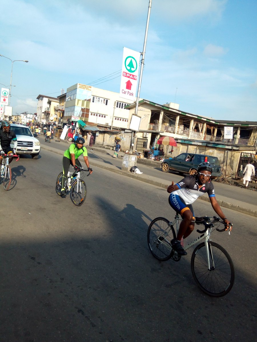 solabetter's tweet photo. Cycling is fast becoming an organised sporting activity in Lagos just this Morning i saw this rite i. Front of SPAR Tejuosho #MECR2018 
@Gidi_Traffic @trafficbutter @lagospedia @SurprisingLagos @SDGsACT_LAGOS @lushkajones @TheNewsCable1 https://t.co/dzhe79voGt