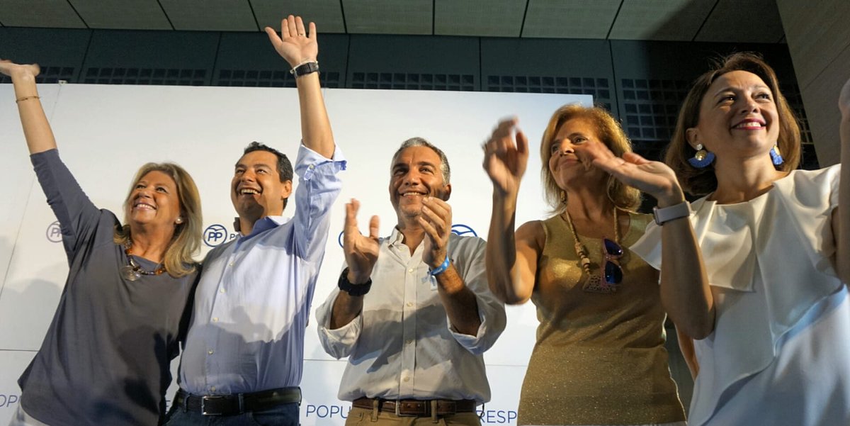 eliasbendodo's tweet photo. Homenaje a los mayores del @PPopular, nuestra piedra angular. Han sido el sostén de muchas familias durante la crisis y merecen todo nuestro reconocimiento ahora y siempre. También cuento con ellos para iniciar el cambio necesario en #Andalucía; juntos podemos lograrlo https://t.co/RUj8AiGG5m