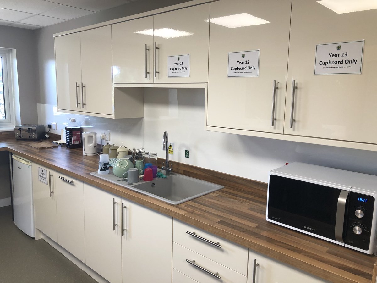 Welcome to the Garrett House Twitter account! Sharing photos of the new social area and kitchen after our refurb. #garretthouse #icanatfram