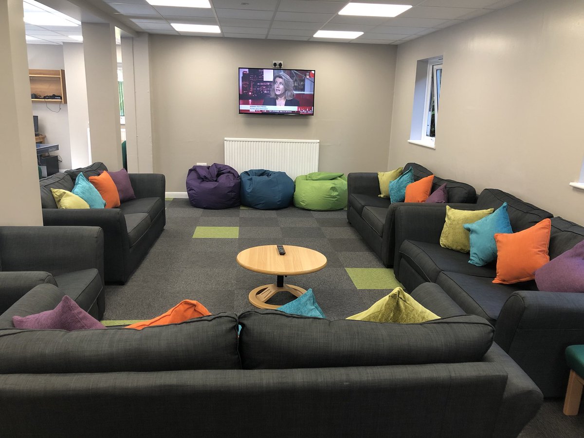 framgarrett's tweet photo. Welcome to the Garrett House Twitter account! Sharing photos of the new social area and kitchen after our refurb. #garretthouse #icanatfram https://t.co/pAE7qAEmj3