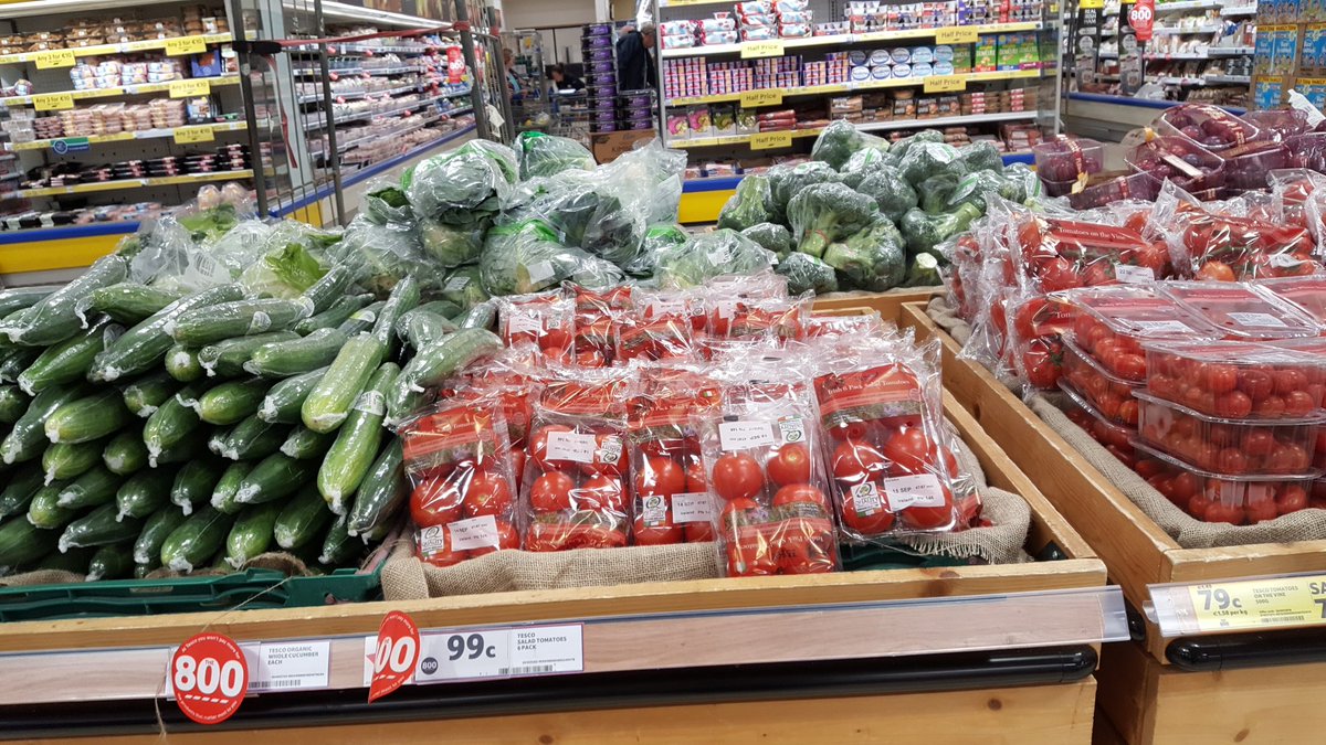 mocjustice3's tweet photo. @TescoIrl #ShoppersRevolt
TOO MUCH PLASTIC PACKAGING!! https://t.co/KFRKTsTe6K