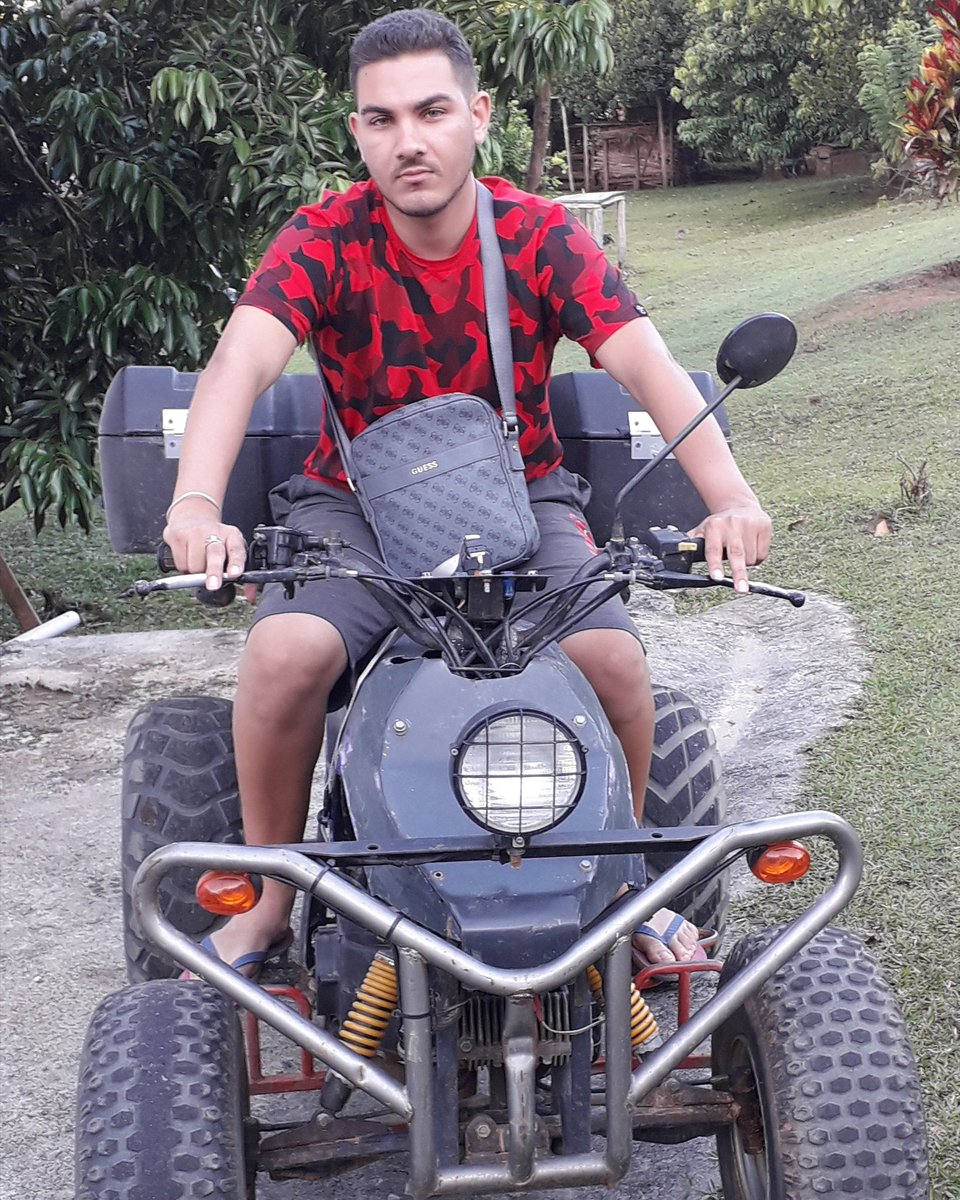 OfficielDjeProd's tweet photo. J'sort le Quad en mode Claquette !!! 👑😉👍 https://t.co/zYvsjBA1Jq