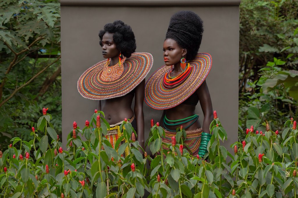 crystalmodelsUG's tweet photo. Looking at one side of life.

Check out our beautiful models @tasha_rii  and @hellenlekozy for @makeupbyolga_uk  and 📷photographed by @oneal_eyes 

#CMAGirls #Uganda #Africa #Thisisafrica #Africanwoman #Africanart #africankings #african https://t.co/4c06AACgzI