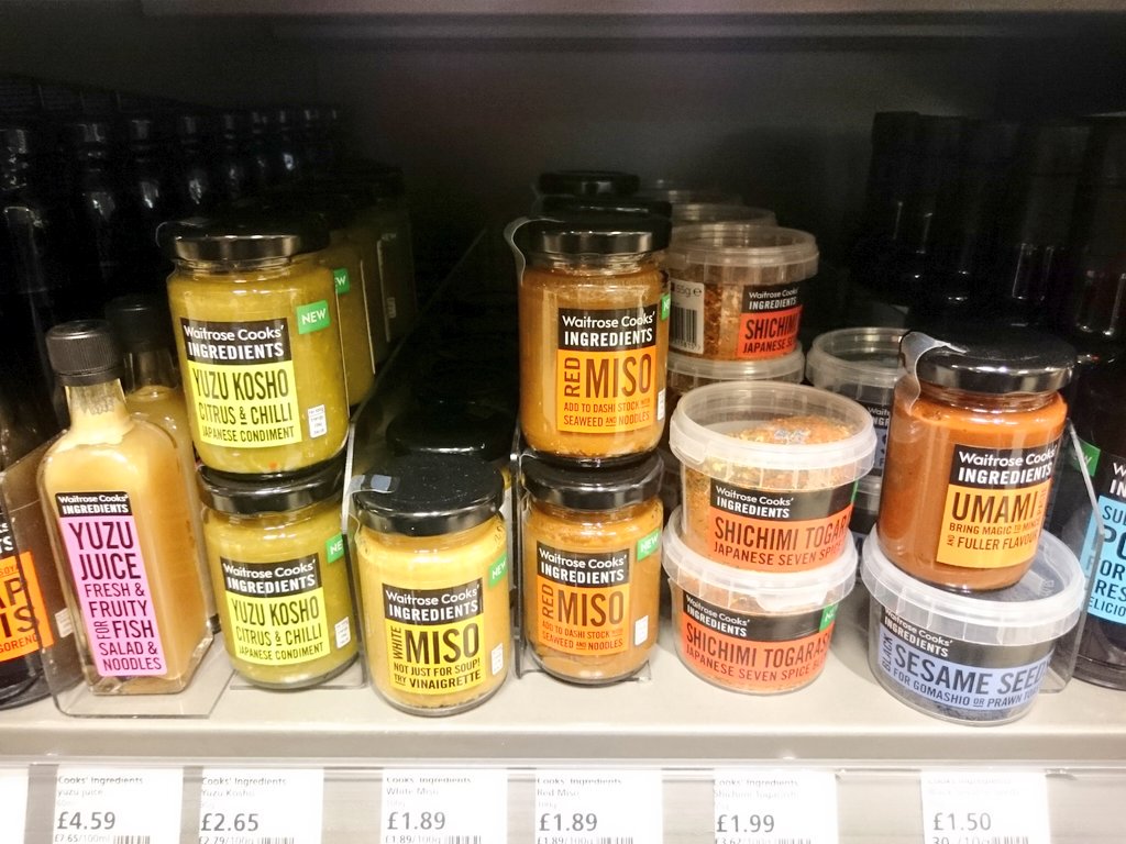イギリスのスーパーでは一気に日本ブームが爆発 現地オリジナルの日本食調味料が種類も豊富でオシャレだった 味噌がジャムのようだ Togetter イギリスのスーパーでは一気に日本ブームが爆発 現地オリジナルの日本食調味料が種類も豊富でオシャレだった 味噌がジャムのようだ Togetter