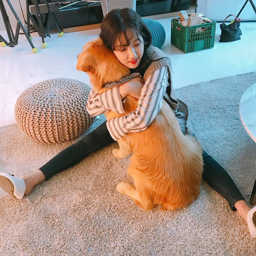 irisseu's tweet photo. jihyunilovee ig post: #Joomi and #Juliet https://t.co/yezFAliLRs