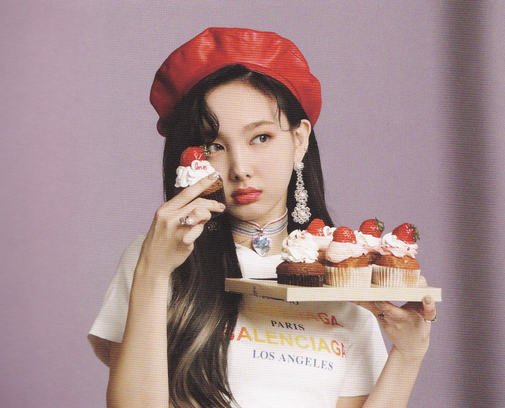 NAYEON tweet media