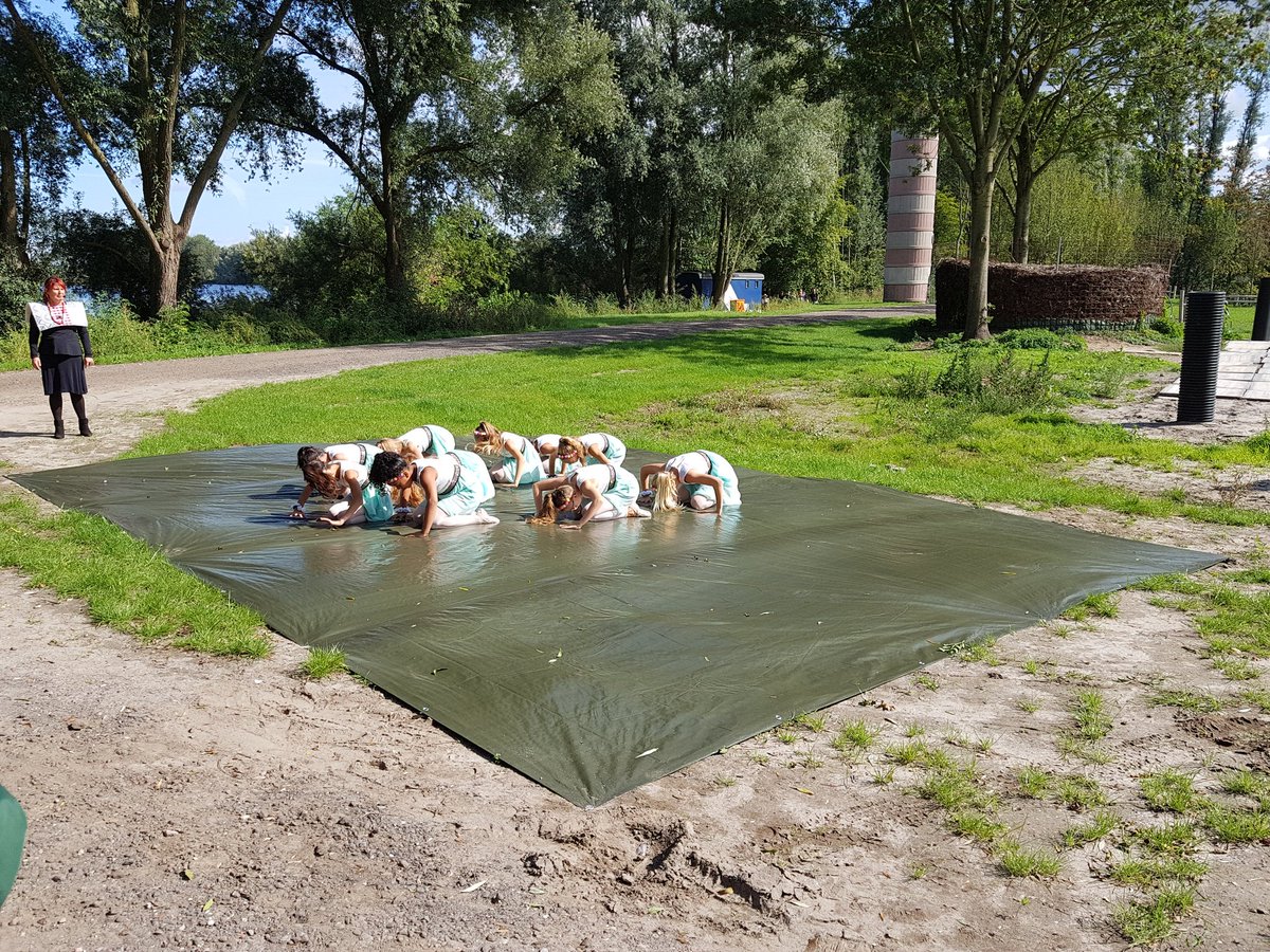 JeroenOO's tweet photo. Mag niet te veel verklappen natuurlijk. Maar best een verhaal. #grootwild op Utopia. #gaatdatzien! https://t.co/jcCqLUJv9A