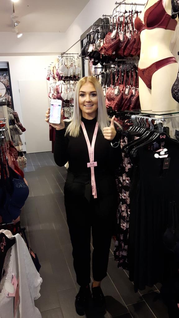 Mir dem letzten Einarbeitungstag -auch Live it up abgeschlossen-🎉🎉super Sarah -neue FL4411 Vechta 👙🎀🎀alles Gute Dir