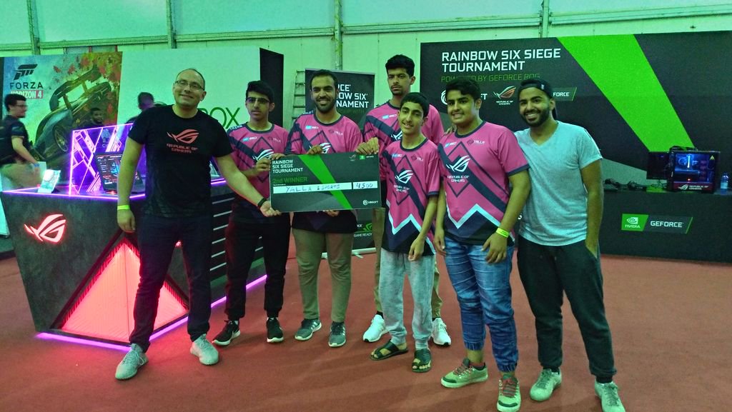 ASUS_Saudia's tweet photo. مبروك لفريق OSH-TEKK-WARRIORS الفوز بالبطولة وحظ اوفر لفريق Yalla eSports الحاصل على المركز الثاني وشكرا للحضور الذين استمتعوا بهذه الدوري الحماسي ..
نراكم قريبا في مسابقات جديدة مع #جمهورية_اللاعبين
#Join_the_republic #gamerscon #ROG_KSA https://t.co/aNS2DWH5p4