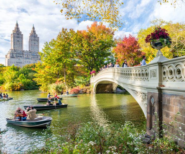 luxurytravel's tweet photo. NEW POST! 6 of the most romantic places to propose around the world https://t.co/1fSWdXMtR9 https://t.co/bbDia8Emu5