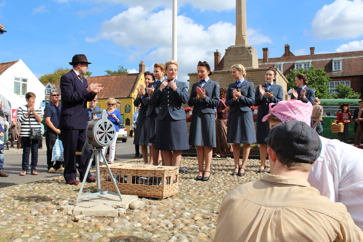 The 1940s pigeon race is finally underway with the birds released by <a href="/TheDDayDarlings/">The D-Day Darlings</a>. Good Luck may the best bird win! #Holt1940s #1940s #Holt #Norfolk