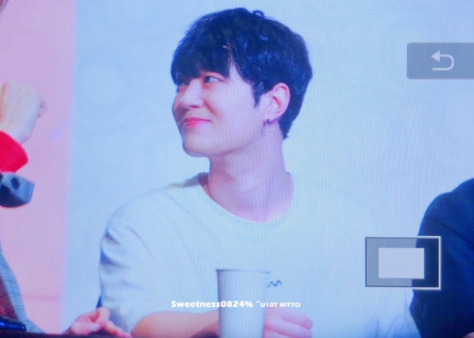 180915 #비토 #업텐션 <a href="/UP10TION/">업텐션(UP10TION)</a> 

망망🐶😖💕✨