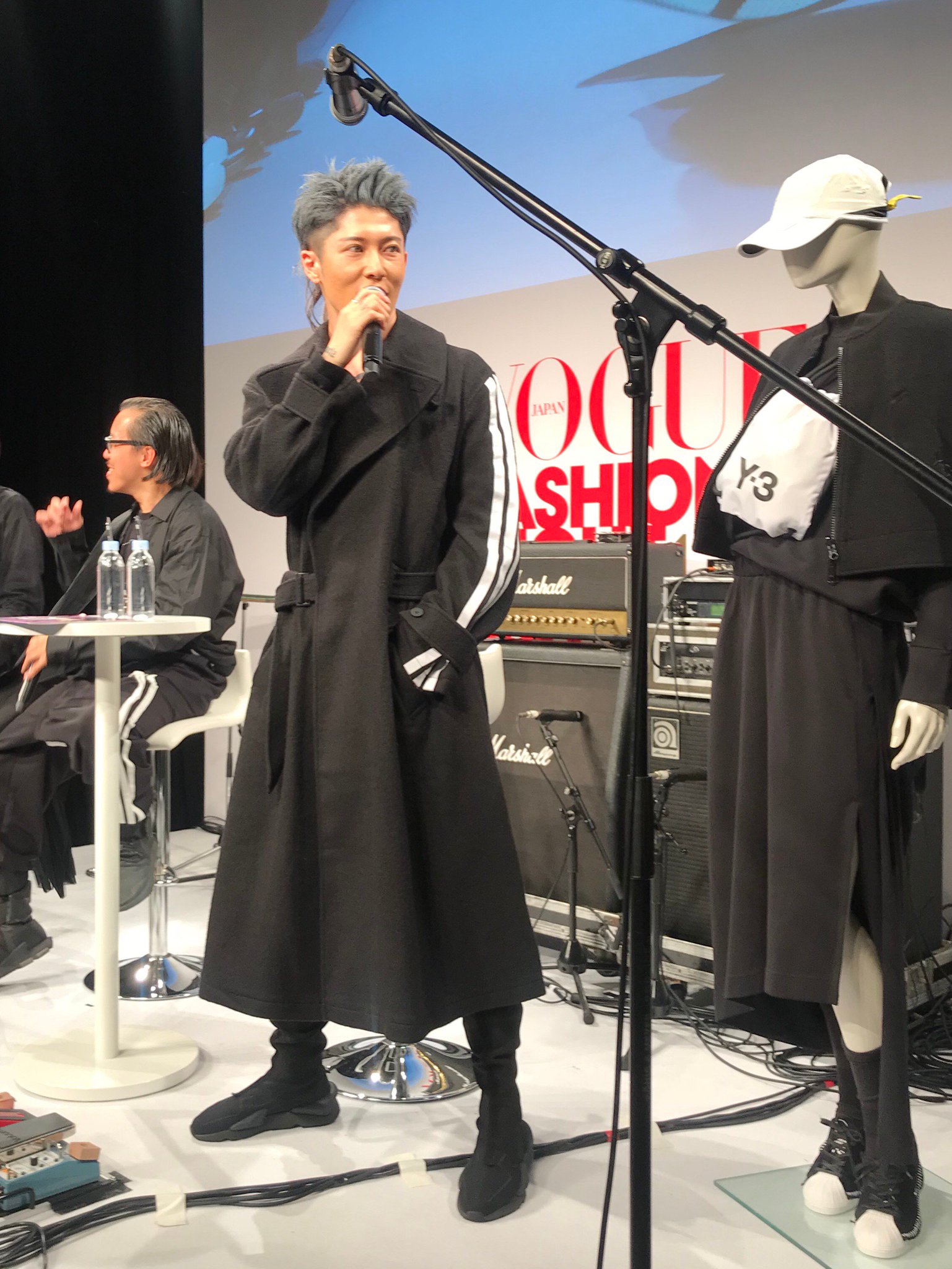Y-3福岡でレスリー・キーの写真展 MIYAVIとAyaBambiがモデルに