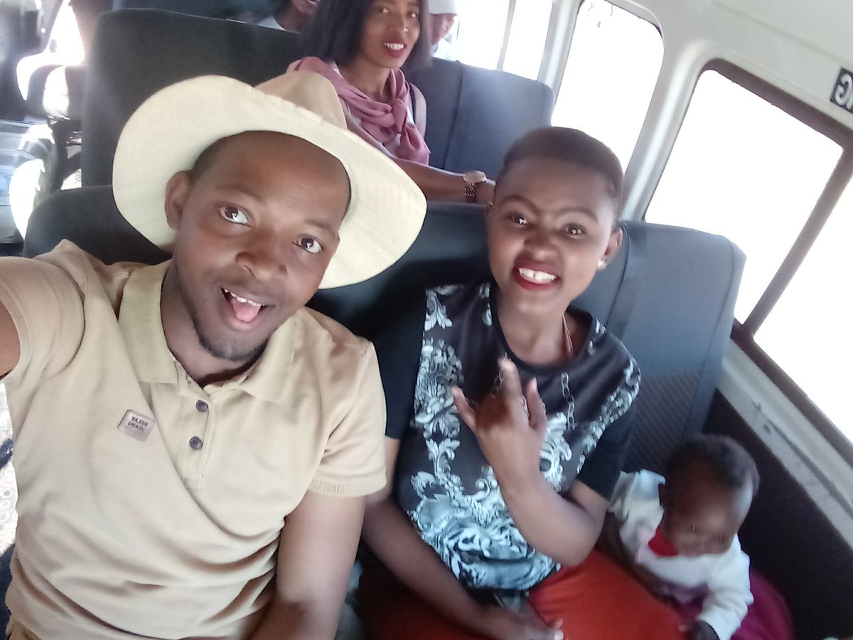 kananelogm's tweet photo. Trip to the zoo #bandouting https://t.co/riFhuJiKgb