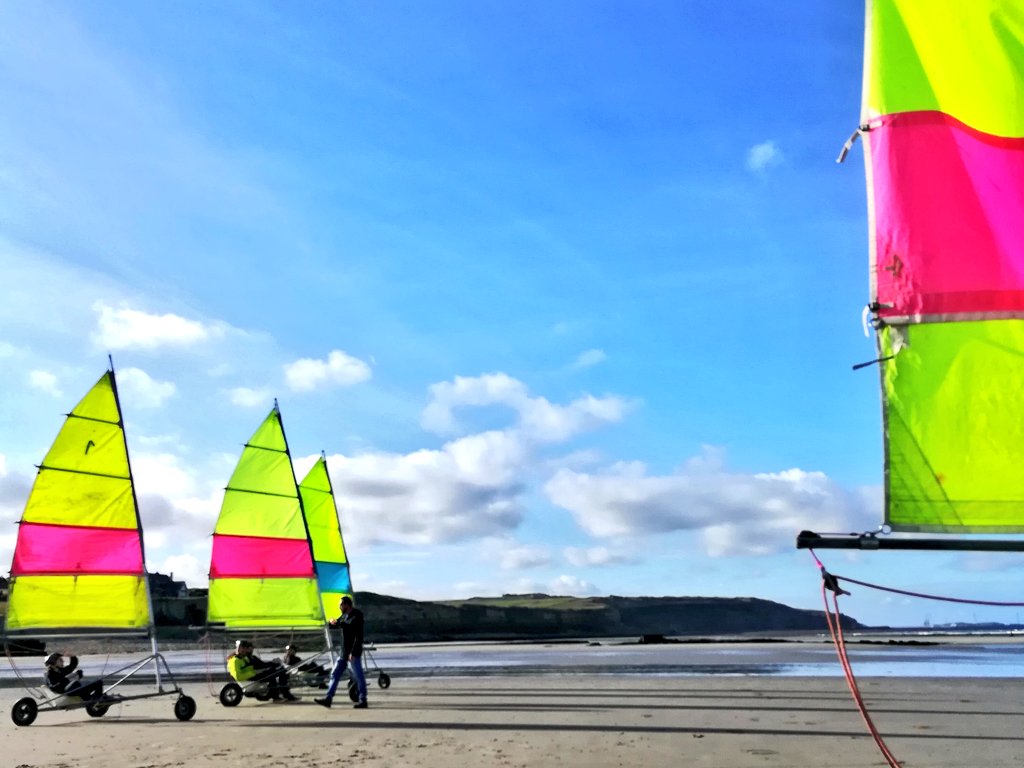Petite séance de char-à-voile ce matin à Wimereux ! 👍
#pasdecalaistourisme