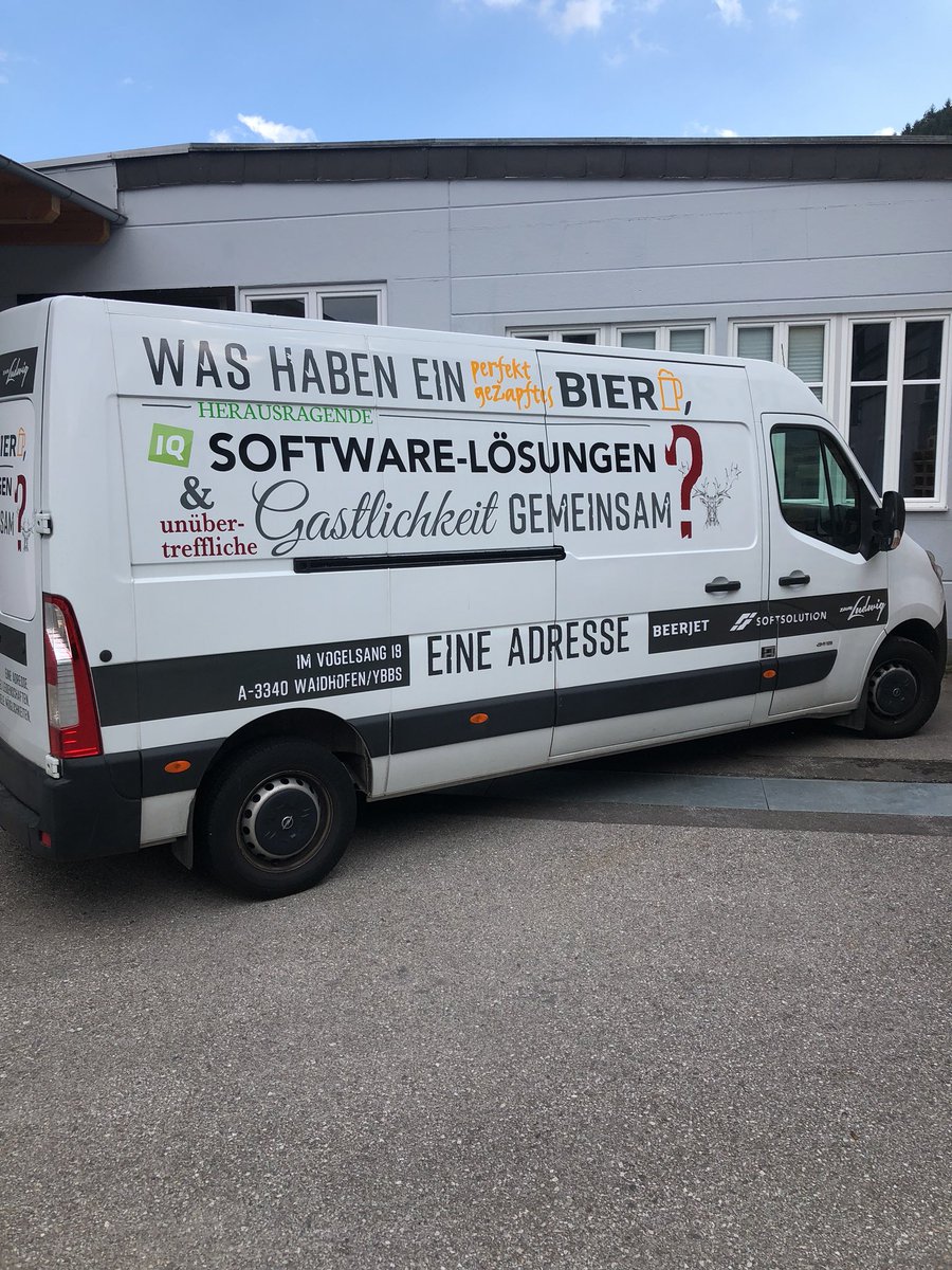 t_schuller_at's tweet photo. Alle 3 Firmen auf einem Bus #beerjet #softsolution #zumludwig https://t.co/ATWmVpILMI