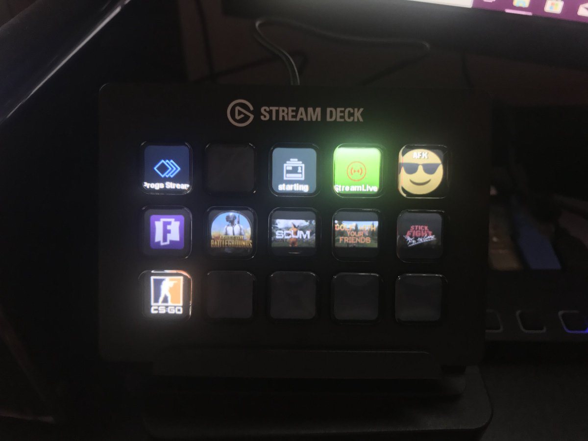 Still #testing the @elgatogaming #streamdeck which i got from @alternate_de / #tecrush - so much #possibilities 😻
And now #live with my #stream Come #join our #unicorn #kitty #palace 😁
twitch.tv/dominaludens 
#twitch #dominaludens #onlinegaming
#StreamAcademy #GermanMediaRT