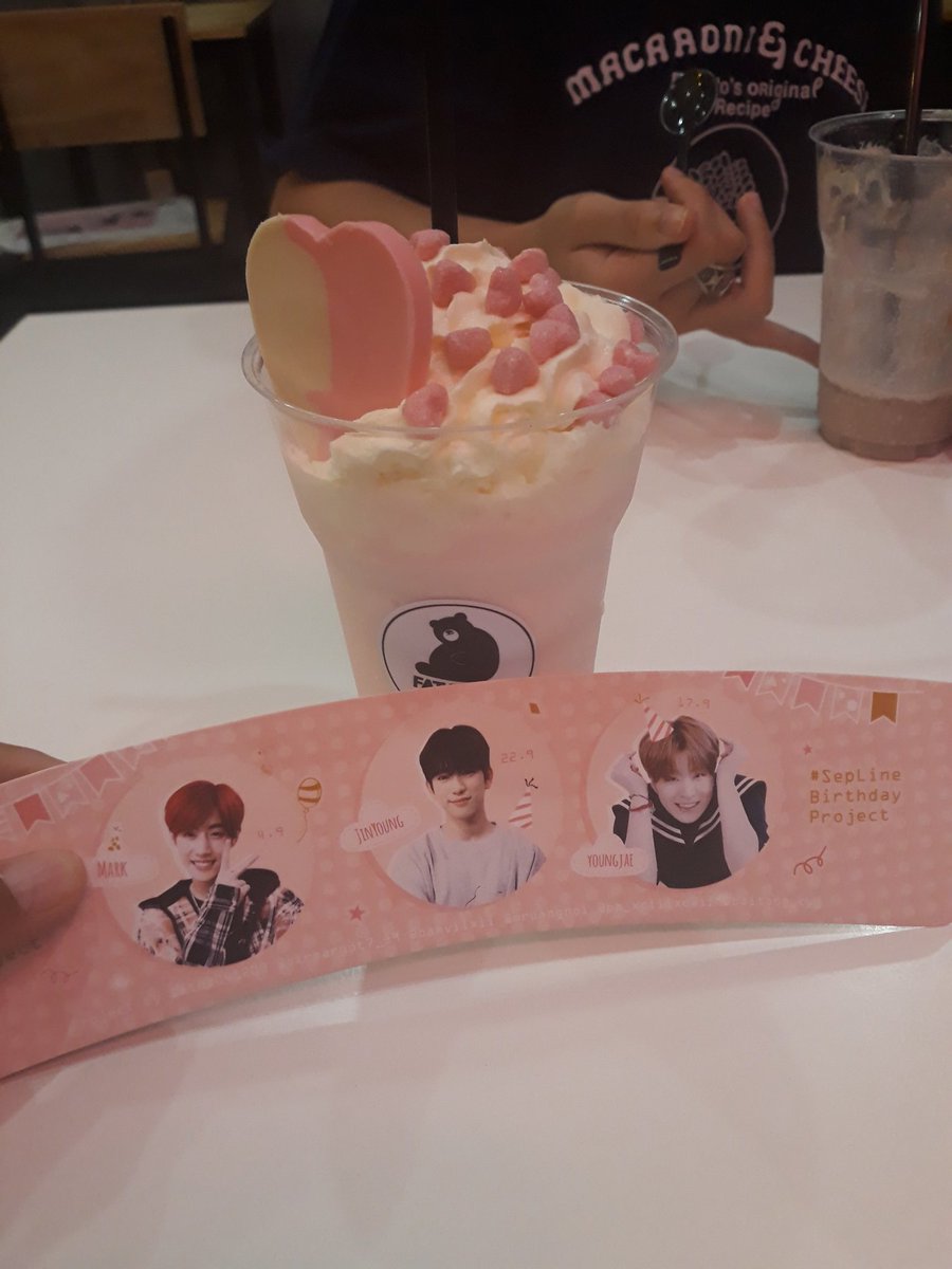 IRischan__'s tweet photo. น้ำอร่อยและน่ารักมากกค่า อิ้อิ้ #0009NINEonNINE #SepLineBirthdayProject  @Fatbear787 https://t.co/7s6yZpAXwa