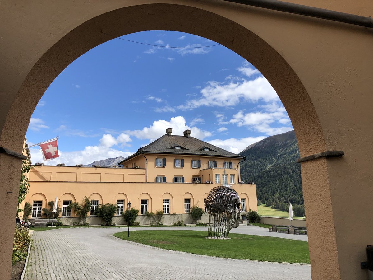 DocLehmann's tweet image. Envisioning a #digitallearninglab with @LAZuoz, one of the world’s top schools and @OpendataCH. Only the sky is the limit #edtech @ks_accelerator