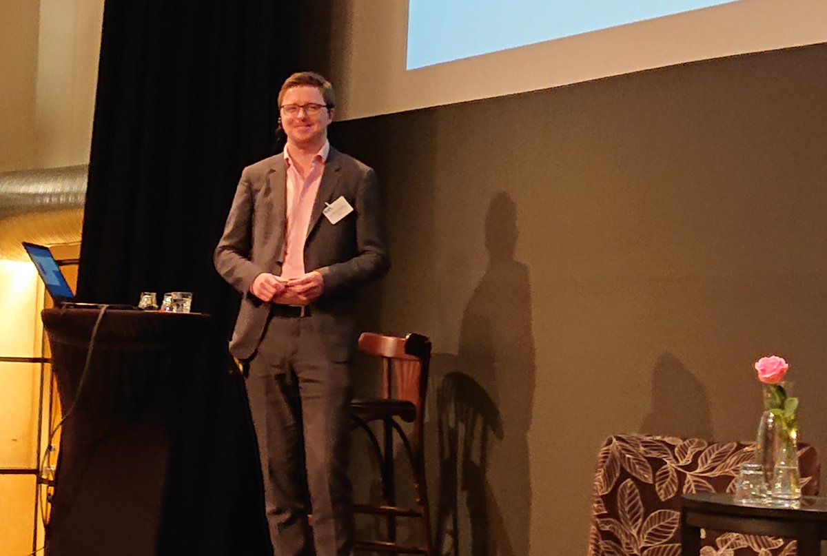 SLAMConf's tweet image. Ian Mac Eochagáin presenting on how to maintain excellence as a generalist translator at #SLAMConf2018 #xl8