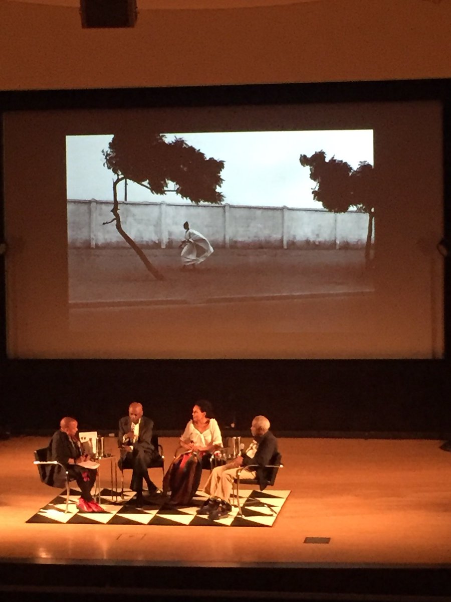 drewmsawyer's tweet photo. Celebration for Soul of a Nation exhibition @brooklynmuseum. Panel with #DebWillis, #HerbRobinson, #MingSmith, and #BeufordSmith 📷✨ #soulofanationbkm https://t.co/gPhjg6vt8W