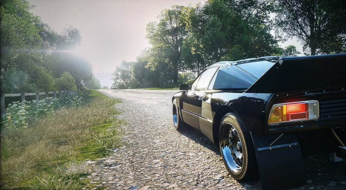 SnoopyG7's tweet image. Captured from #XboxOneX #ForzaHorizon4Demo