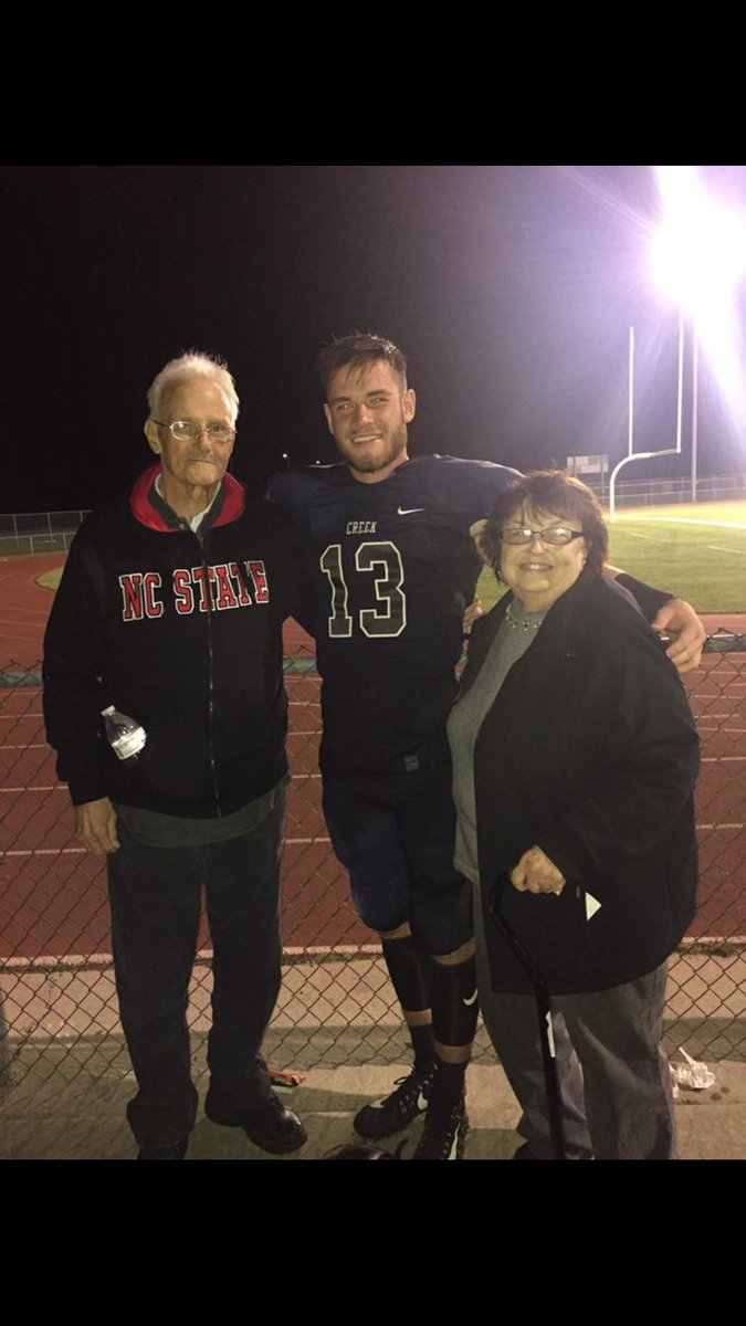 LearyLorie's tweet image. I just can’t believe this was just last year. ☘️ #forpop