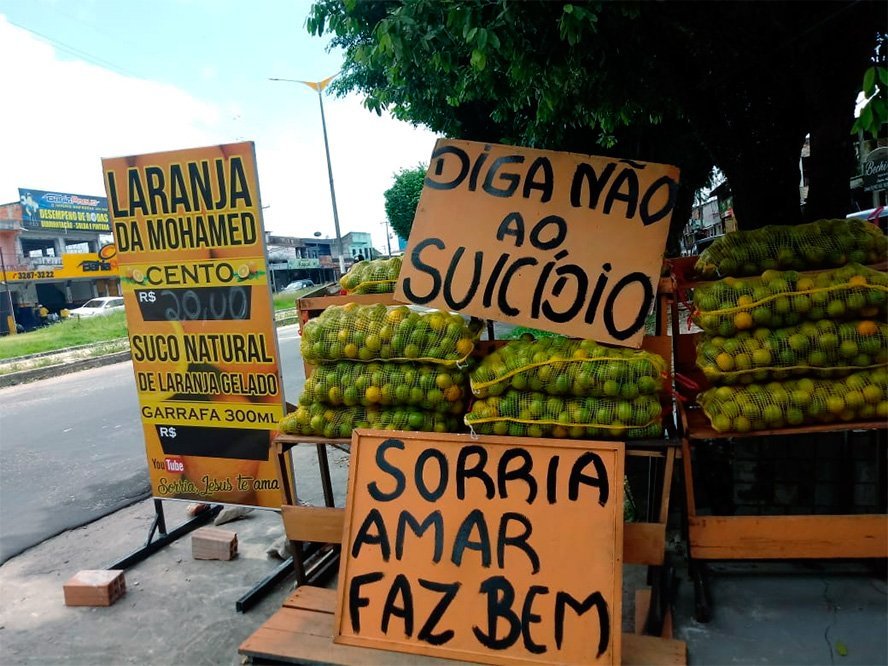 vvnnddyy's tweet photo. o mesmo tio das laranjas da cidade nova em Ananindeua que divulgou a Pabllo Vittar é o mesmo que luta contra o suicidio e a fofoca junto de seus clientes, reizinho do amor ao proximo 😍🥰 https://t.co/wNWykl5FVK