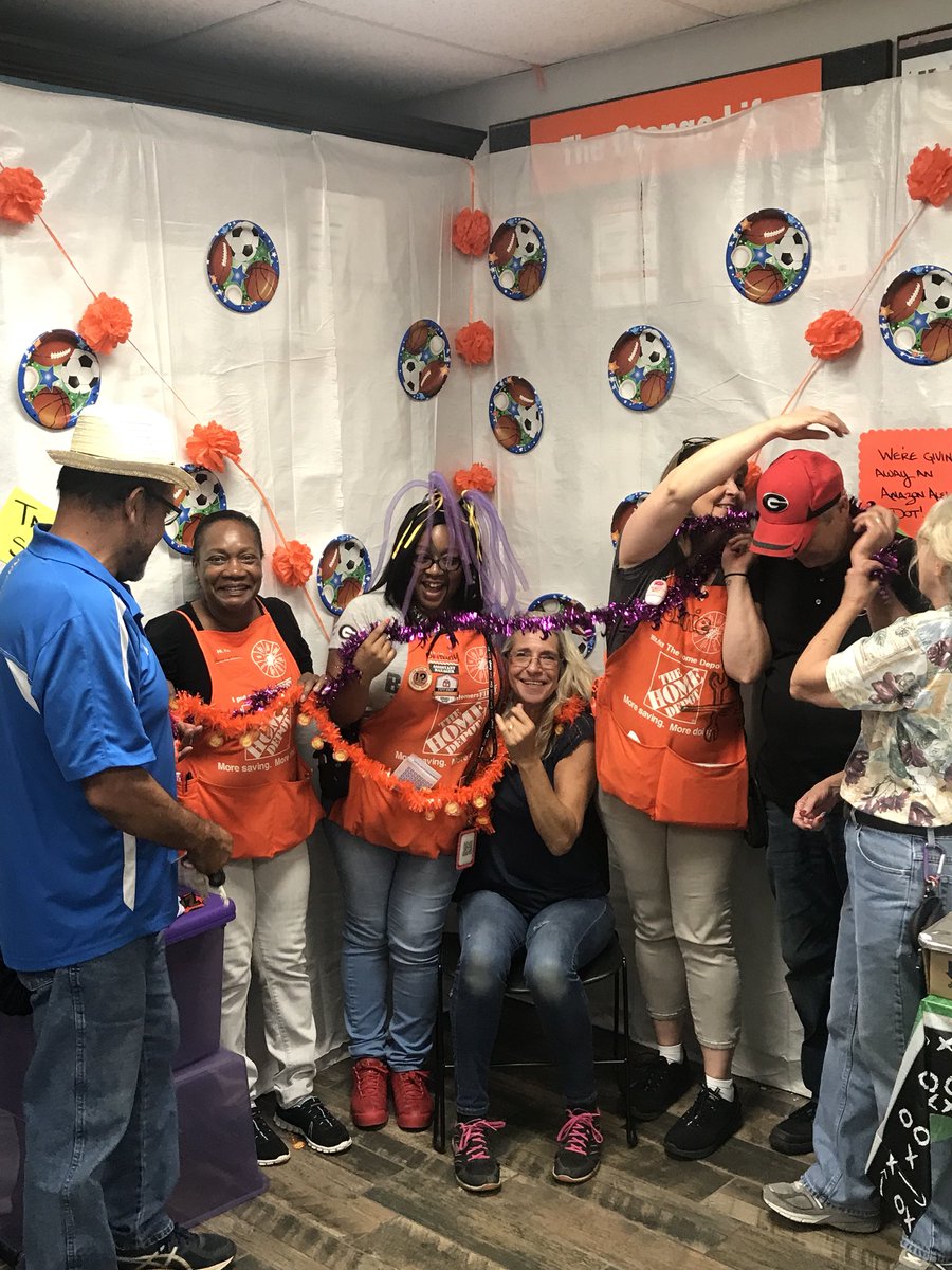 Day 2 of Success Sharing fun! Photo credit: @emeneker1856 #team1856